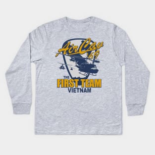 Air Cav '69 - The First Team Vietnam Kids Long Sleeve T-Shirt